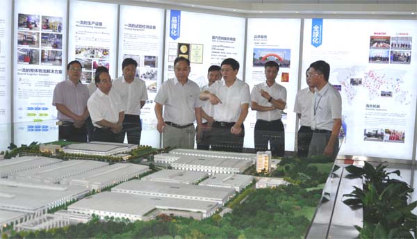 浙江省委常委、組織部長(zhǎng)黃建發(fā)赴杭叉集團(tuán)調(diào)研